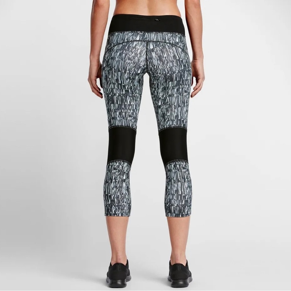 Nike Dri-fit yoga crop active workout leggings